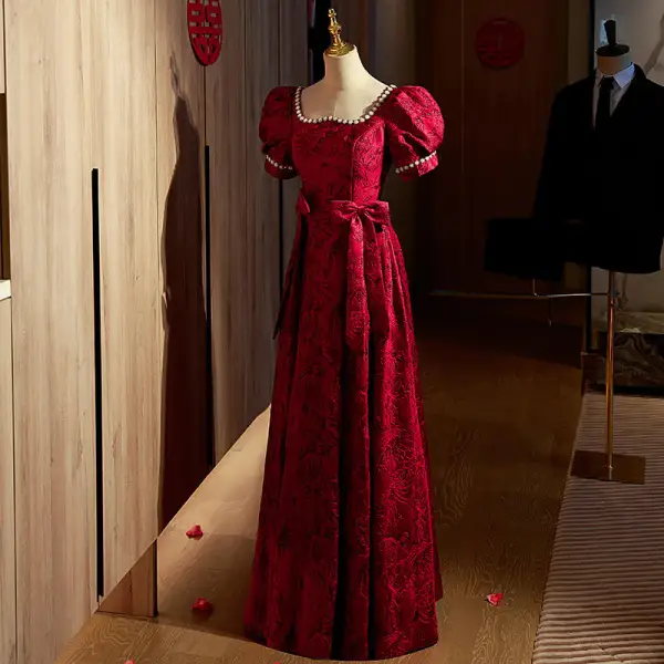 Chic / Belle Bordeaux Robe De Bal 2022 Princesse Encolure Carrée Perle Paillettes Faux Diamant Noeud Manches Courtes Dos Nu Longue Robe De Ceremonie