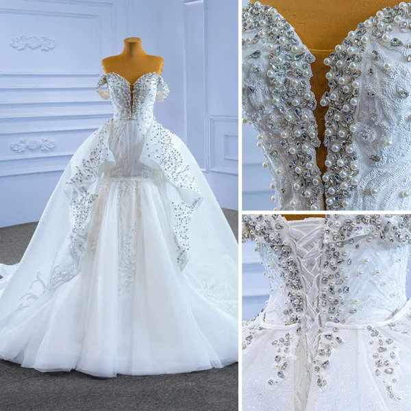Luxe Blanche Fait main Perlage Faux Diamant Perle Paillettes Robe De Mariée 2022 Trompette / Sirène De l'épaule Manches Courtes Dos Nu Cathedral Train Mariage