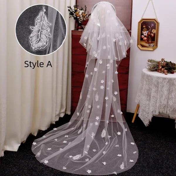 Chic / Beautiful White Handmade  Lace Flower Sweep Train 3 m Wedding Veils 2025