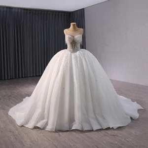 Luxury Gorgeous White Handmade Beading Rhinestone Sequins Wedding Dresses 2024 Ball Gown Scoop Neck Sleeveless Backless Chapel Train Wedding