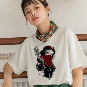 Mode Lösa Kvinna T Shirts 2021 Vita Tecknad Serie Urringning Gatukläder Toppar Casual Sommar 1 2 Ärm Bekväm Tee