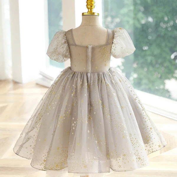 Chic / Beautiful Grey Star Sequins Short Flower Girl Dresses 2023 Square Neckline Short Sleeve Backless Prom Flower Girl Dresses