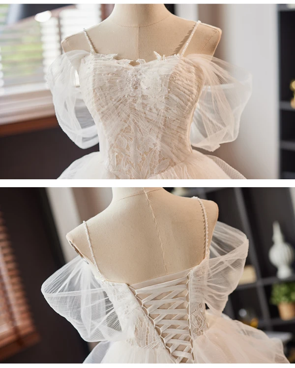 Western Weiß Perlenstickerei Perle Spitze Blumen Fallende Rüsche Brautkleider / Hochzeitskleider 2024 Ballkleid Spaghettiträger Kurze Ärmel Rückenfreies Sweep / Pinsel Zug Hochzeit
