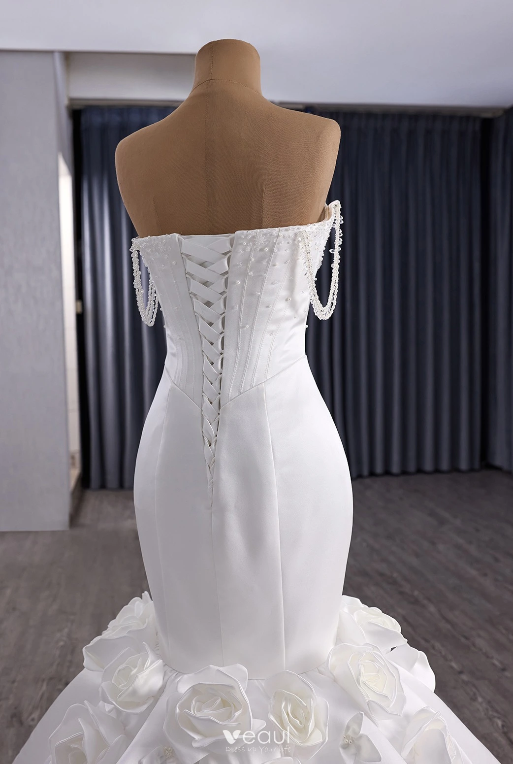 High-End White Handmade Appliques Beading Pearl Rhinestone Corset Wedding Dresses 2025