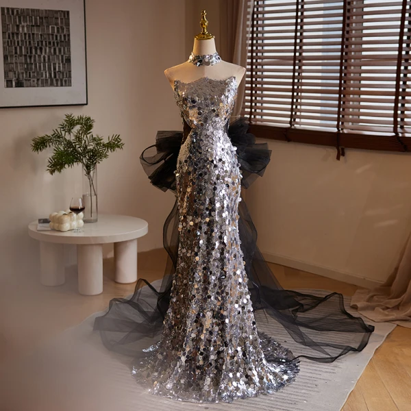 Luxurious Silver Strapless Prom Dress, Slimming Sweep Mermaid, Elegant Evening Gown main image 0