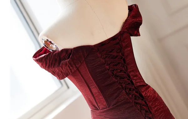 Chic / Beautiful Burgundy Backless Split Front Prom Dresses 2024 Trumpet / Mermaid Off-The-Shoulder Sleeveless Court Train Prom Formal Dresses