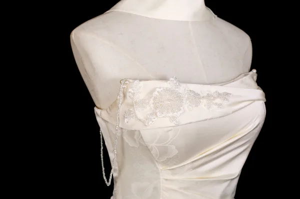 Sexy Ivoire Perle En Dentelle Fleur Robe De Soirée 2025 Trompette / Sirène Bustier Sans Manches Dos Nu Train De Balayage Robe De Ceremonie