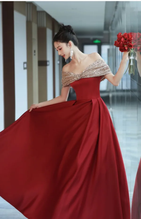 Chic / Belle Bordeaux Perlage Paillettes Robe De Bal 2024 Princesse De l'épaule Manches Courtes Dos Nu Longue Promo Robe De Ceremonie