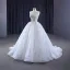 Luxus / Herrlich Charmant Weiß Glanz Perlenstickerei Pailletten Brautkleider / Hochzeitskleider 2023 Ballkleid Bandeau Ärmellos Rückenfreies Hof-Schleppe Hochzeit