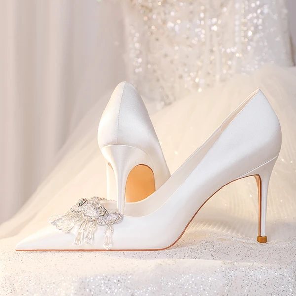 Chic / Beautiful Ivory Satin Rhinestone Wedding Shoes 2023 Leather 8 cm Stiletto Heels Pointed Toe Wedding Pumps High Heels