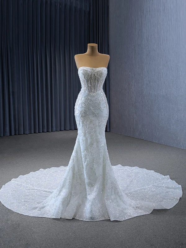 Glitzernden High End Weiß Handgefertigt Perlenstickerei Pailletten Brautkleider / Hochzeitskleider 2024 Meerjungfrau Off Shoulder 3/4 Ärmel Rückenfreies Hof-Schleppe Hochzeit