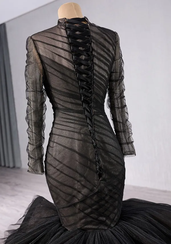 Musulmane Haut de Gamme Noire Trompette / Sirène Volants en Cascade Robe De Mariée 2024 Col Haut Manches Longues Chapel Train