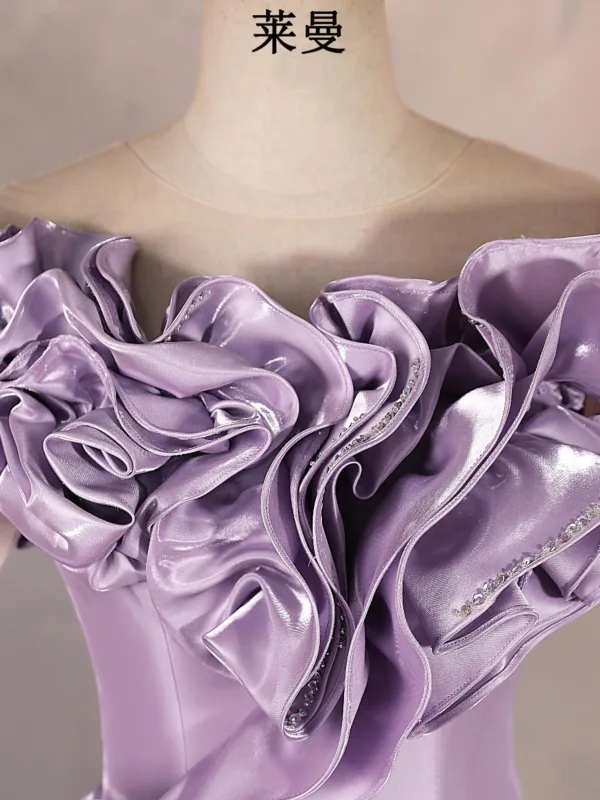 Elegant Lavender Prom Dresses 2025 Ball Gown Ruffle Scoop Neck 1/2 Sleeves Backless Floor-Length / Long Formal Dresses