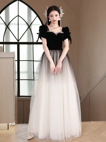 Mode Noire Faux Diamant Robe De Bal 2024 Princesse Encolure Carrée Manches Courtes Dos Nu Noeud Ceinture Longue Promo Robe De Ceremonie