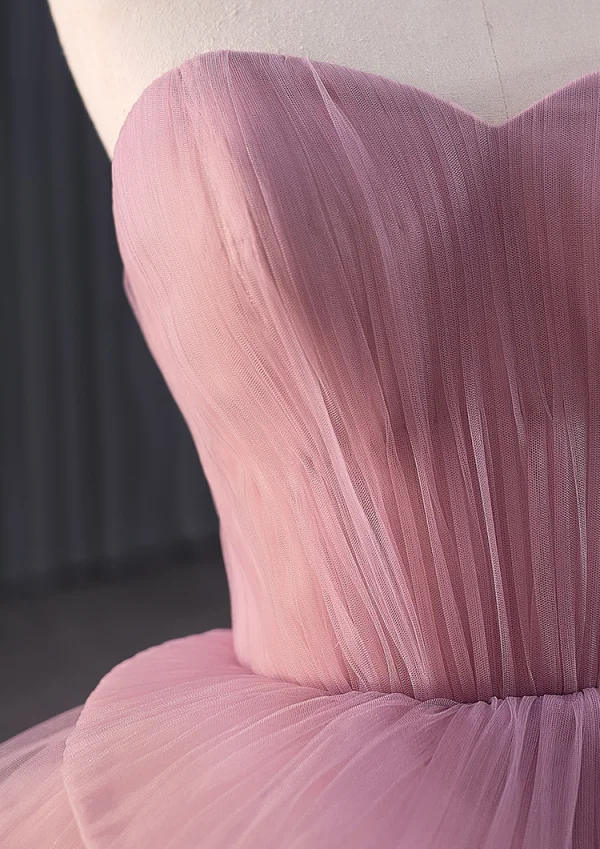 Mote Rødmende Rosa Gripende Ruffles Ballkjoler 2024 Ballkjole Kjæreste Uten Ermer Ryggløse Feie Tog Ball Formelle Kjoler
