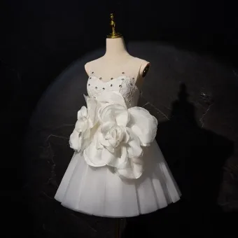 Charming White Rhinestone Appliques Short Mini Wedding Dresses 2024 Scoop Neck Sleeveless Backless Short Wedding Dresses