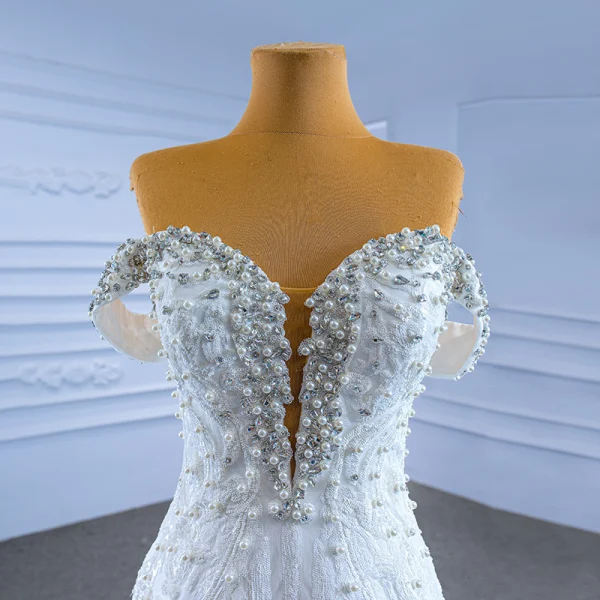 Luxe Blanche Fait main Perlage Faux Diamant Perle Paillettes Robe De Mariée 2022 Trompette / Sirène De l'épaule Manches Courtes Dos Nu Cathedral Train Mariage