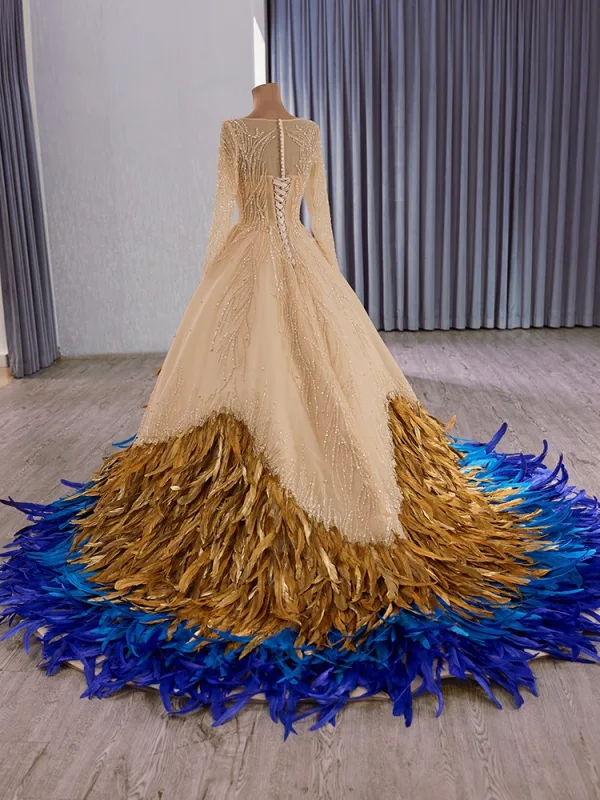 Luxus / Herrlich High End Gold Handgefertigt Perlenstickerei Perle Pailletten Multifarben Feder Ballkleider 2025 Ballkleid Rundhalsausschnitt Lange Ärmel Kapelle-Schleppe Ball