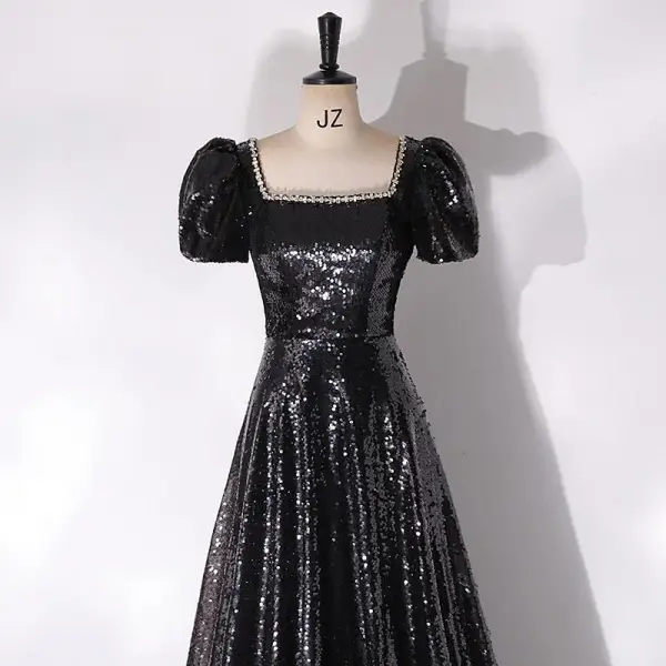 Scintillantes Noire Paillettes Robe De Bal 2024 Princesse Encolure Carrée Manches Courtes Dos Nu Longue Promo Robe De Ceremonie
