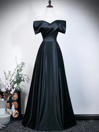 Modest Simple Black Evening Dresses 2026 A Line Princess Off The Shoulder Short Sleeve Backless Floor Length Long