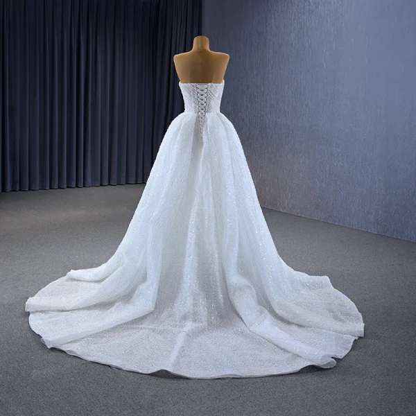 High End Glitzernden Weiß Perlenstickerei Perle Pailletten Brautkleider / Hochzeitskleider 2023 A Linie Bandeau Ärmellos Rückenfreies Hof-Schleppe Hochzeit