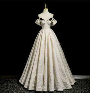 Chic Beautiful Ivory Prom Dresses 2025 Ball Gown Off The Shoulder Short Sleeve Backless Floor Length Long Prom Formal Dresses