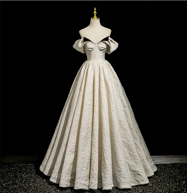 Chic / Beautiful Ivory Prom Dresses 2025 Ball Gown Off-The-Shoulder Short Sleeve Backless Floor-Length / Long Prom Formal Dresses