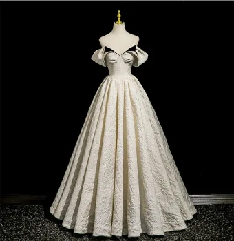 Chic Beautiful Ivory Prom Dresses 2025 Ball Gown Off The Shoulder Short Sleeve Backless Floor Length Long Prom Formal Dresses
