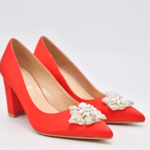 Élégant Rouge Perle Faux Diamant Satin Chaussure De Mariée 2022 Mariage 8 Cm Talons Épais À Bout Pointu Escarpins Talons Hauts