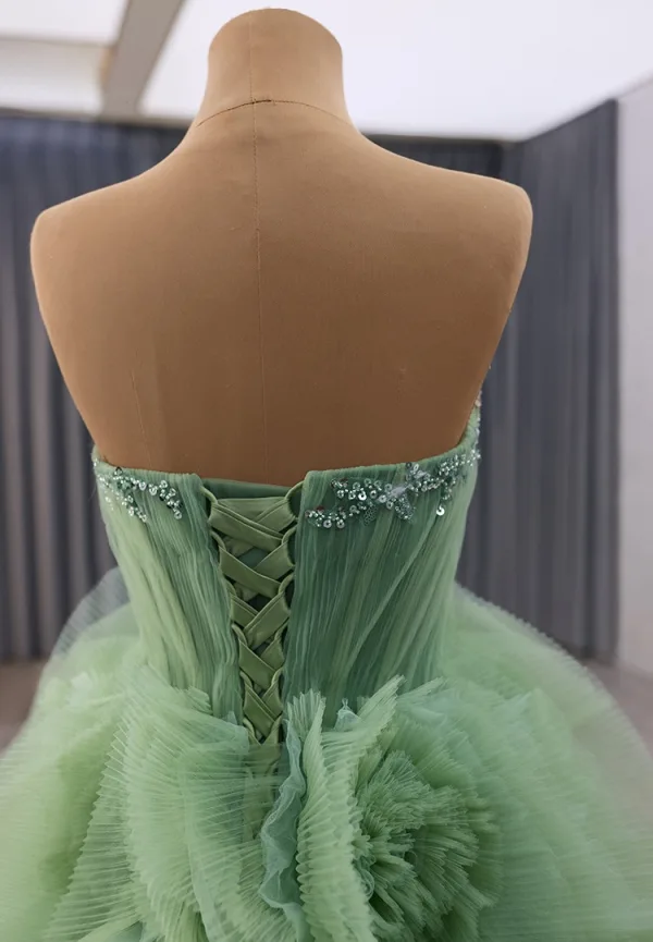 High-end Sage Green Cascading Ruffles Beading Sequins Prom Dresses 2025 Ball Gown Strapless Sleeveless Backless Chapel Train Prom Formal Dresses