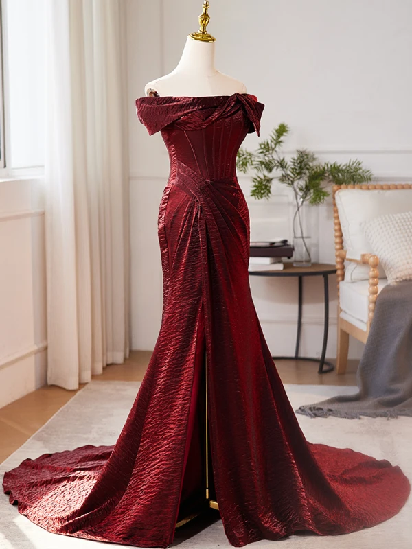 Chic / Beautiful Burgundy Backless Split Front Prom Dresses 2024 Trumpet / Mermaid Off-The-Shoulder Sleeveless Court Train Prom Formal Dresses