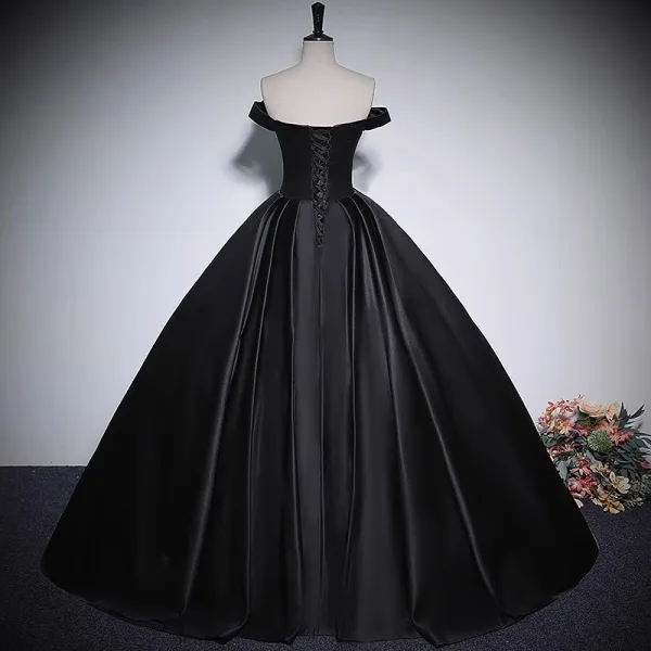 Élégant Noire Satin Robe De Bal 2023 Robe Boule De l'épaule Noeud Sans Manches Dos Nu Longue Promo Robe De Ceremonie