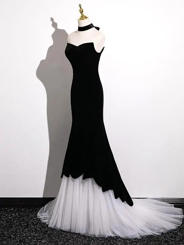 Sexy Black Evening Dresses 2025 Trumpet / Mermaid Strapless Sleeveless Backless Sweep Train Evening Party Formal Dresses