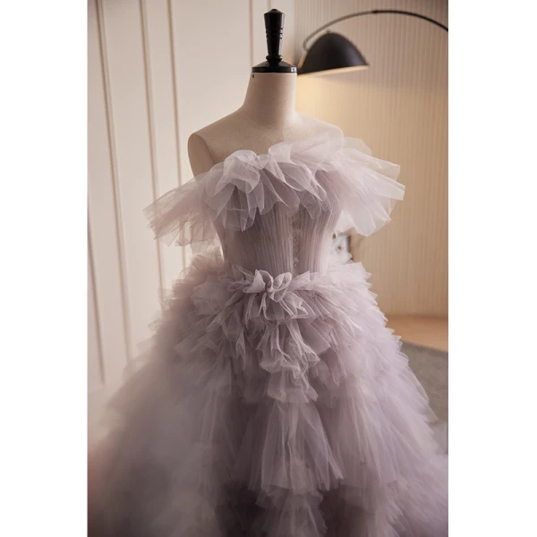 Charmant Lavendel Fallende Rüsche Abendkleider 2023 Ballkleid Bandeau Ärmellos Rückenfreies Sweep / Pinsel Zug Abend Festliche Kleider