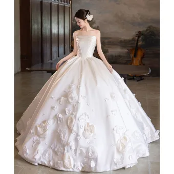 Elegant White Satin Appliques Wedding Dresses 2025 Ball Gown Strapless Sleeveless Backless Floor Length Long