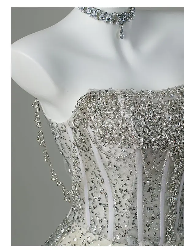 Scintillantes Gris Faux Diamant Paillettes Robe De Soirée 2026 Princesse De l'épaule Manches Courtes Dos Nu Longue Robe De Ceremonie