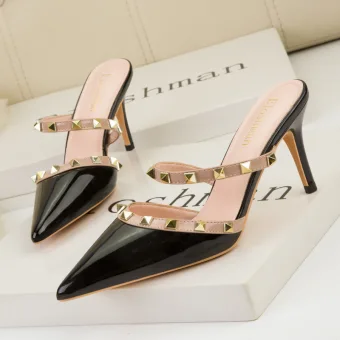 Sexy Noire Rivet Soirée Chaussures Femmes Talons Hauts 2022 7 Cm Talons Aiguilles À Bout Pointu Chaussures Femmes