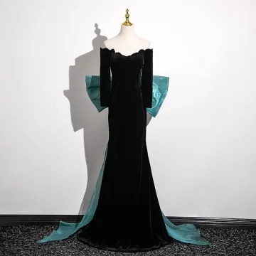 Chic Beautiful Black Velvet Evening Dresses 2025 Trumpet Mermaid Off The Shoulder Short Sleeve Backless Bow Sweep Train Evening Party Formal Dresses