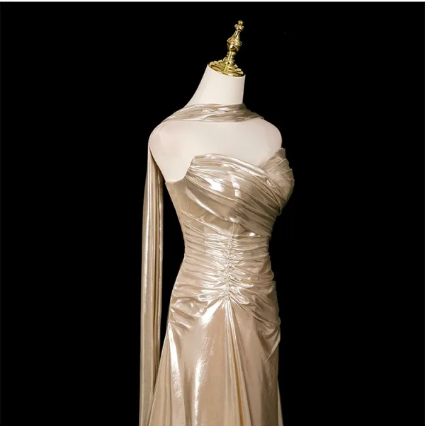 Sexy Champagner Sweep / Pinsel Zug Abendkleider 2025 Meerjungfrau Bandeau Ärmellos Rückenfreies Abend Festliche Kleider