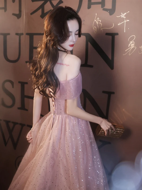 Charmant Rougissant Rose Perlage Étoile Paillettes Robe De Soirée 2023 Princesse De l'épaule Manches Courtes Dos Nu Longue Soirée Robe De Ceremonie