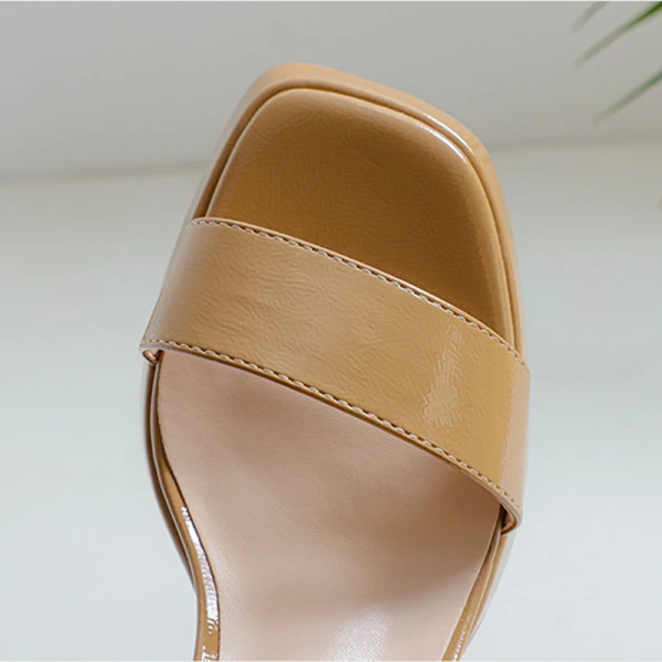 Mode Noire Vêtement de rue Cuir Verni Sandales Femme 2023 Bride Cheville 8 cm Talons Épais Peep Toes / Bout Ouvert Sandales Talons Hauts