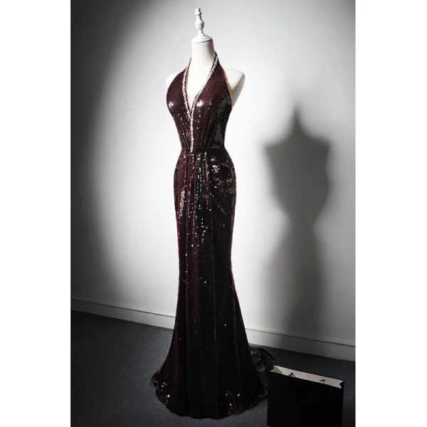Sexy Bordeaux Paillettes Faux Diamant Robe De Soirée 2024 Trompette / Sirène Titulaire Sans Manches Dos Nu Train De Balayage Soirée Robe De Ceremonie