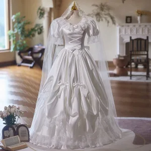 Médiévale Vintage Originale Blanche Noeud En Dentelle Fleur Satin Robe De Mariée 2025 Princesse V Cou Manches Courtes Dos Nu Longue Mariage
