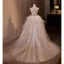 Chic / Belle Blanche Robe De Mariée De Bal 2024 Volants en Cascade Bustier Sans Manches Dos Nu Noeud Ceinture Train De Balayage Mariage Robe Boule