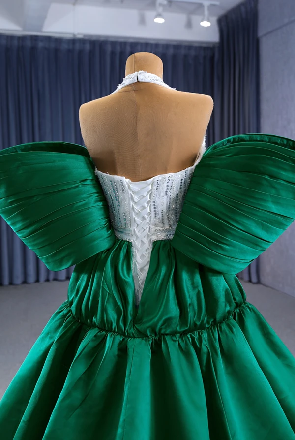 High-end Vintage / Retro Dark Green Prom Dresses 2023 A-Line / Princess Halter Sleeveless Backless Court Train Prom Formal Dresses