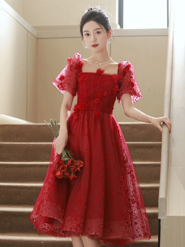 Chic / Beautiful Burgundy Homecoming Appliques Graduation Dresses 2024  A-Line / Princess Square Neckline Short Sleeve Backless Tea-length Formal  Dresses