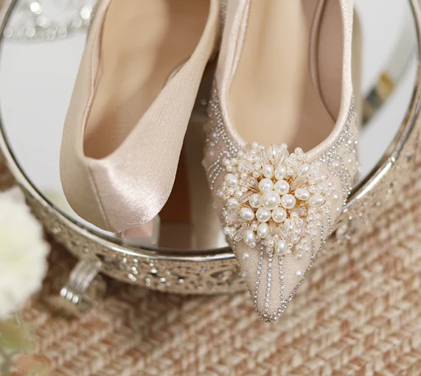 Charmant Champagne Perle Faux Diamant Chaussure De Mariée 2023 5 cm Talons Aiguilles À Bout Pointu Mariage Escarpins Talons Hauts
