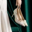 Vintage Elfenben Pärla Satin Blommig Brudskor 2022 8 cm Stilettklackar Spetsiga Bröllop Pumps Högklackade