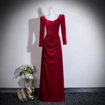 Modest Simple Red Velvet Prom Dresses 2026 A Line Princess Square Neckline 3 4 Sleeve Backless Floor Length Long Formal Dresses