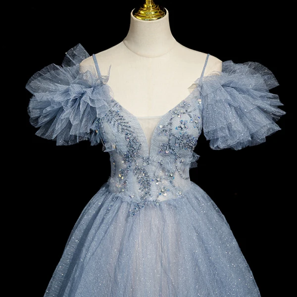 Bling Bling Himmelblau Perlenstickerei Strass Pailletten Ballkleider 2023 A Linie Spaghettiträger Rüschen Kurze Ärmel Rückenfreies Lange Ball Festliche Kleider